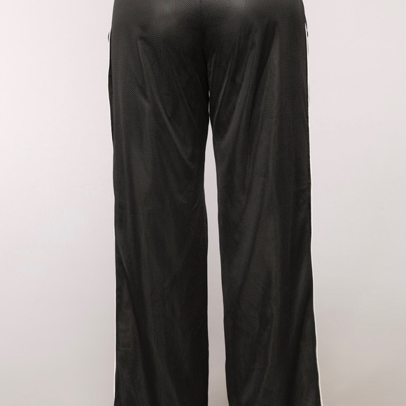 ADORABLE BLACK SNAP PANTS. SIZE L - Picture 5 of 6